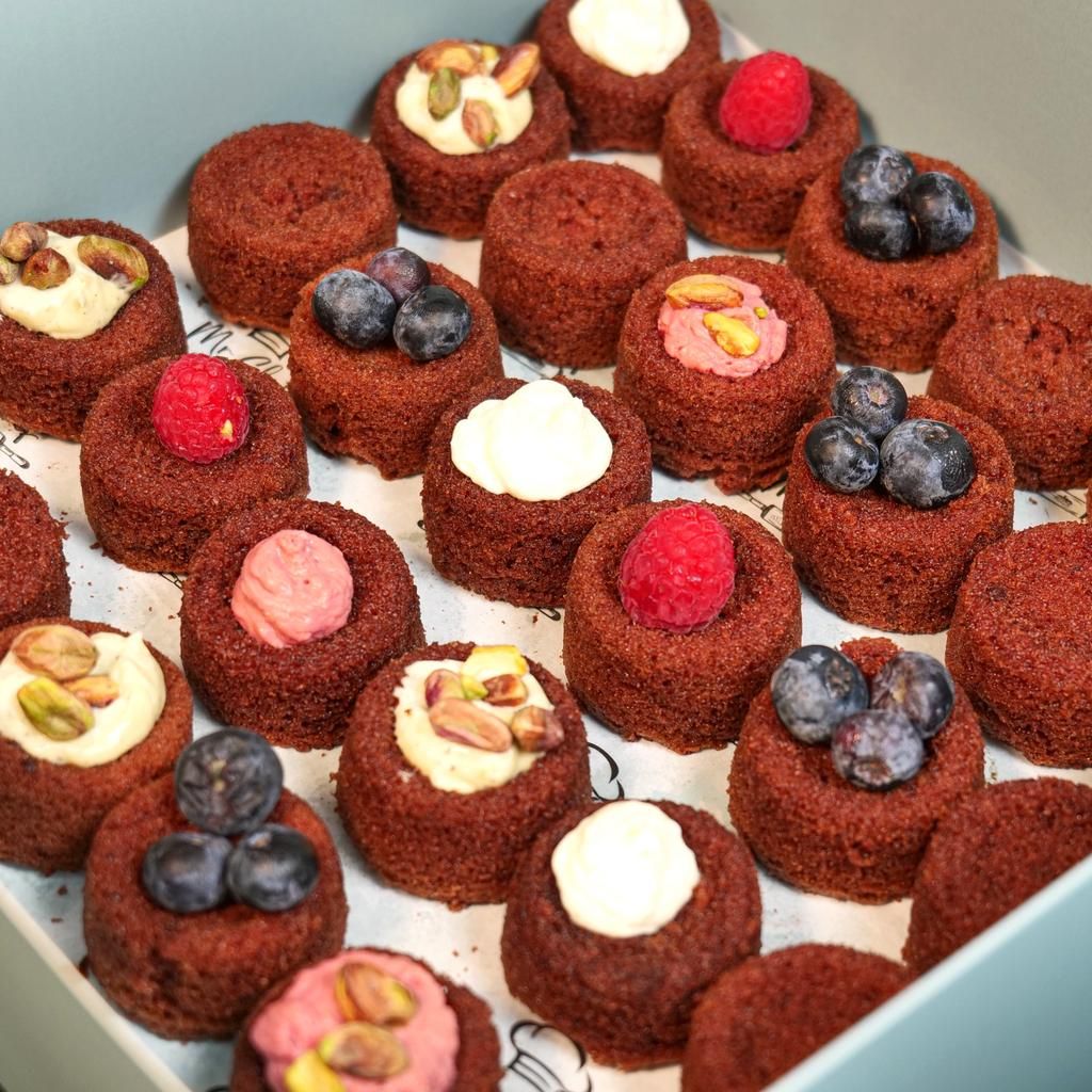 Mini Chocolate Cakes