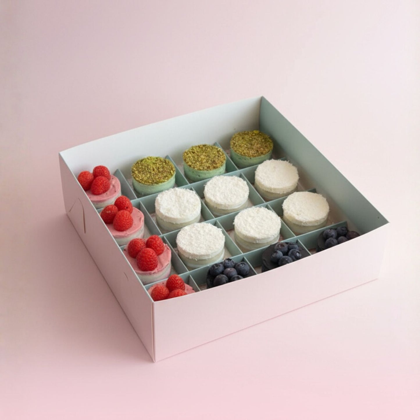 National pride Mini cake