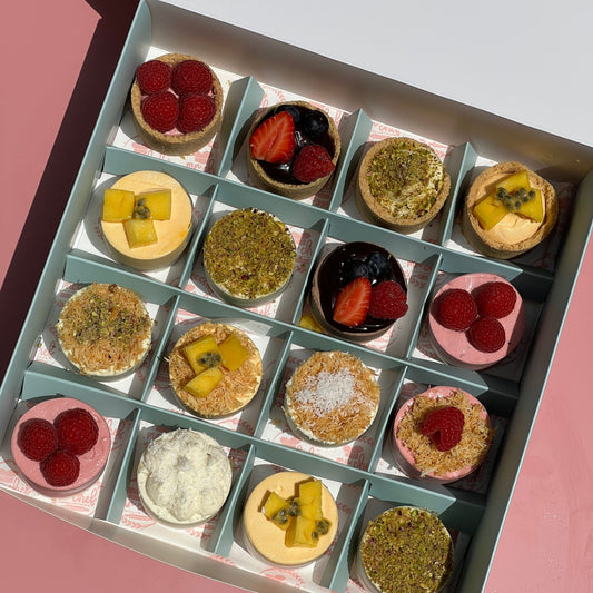 Mix Mini cake Box Kunafa cake,cheese cake,Minj cakes ,London cheese cake