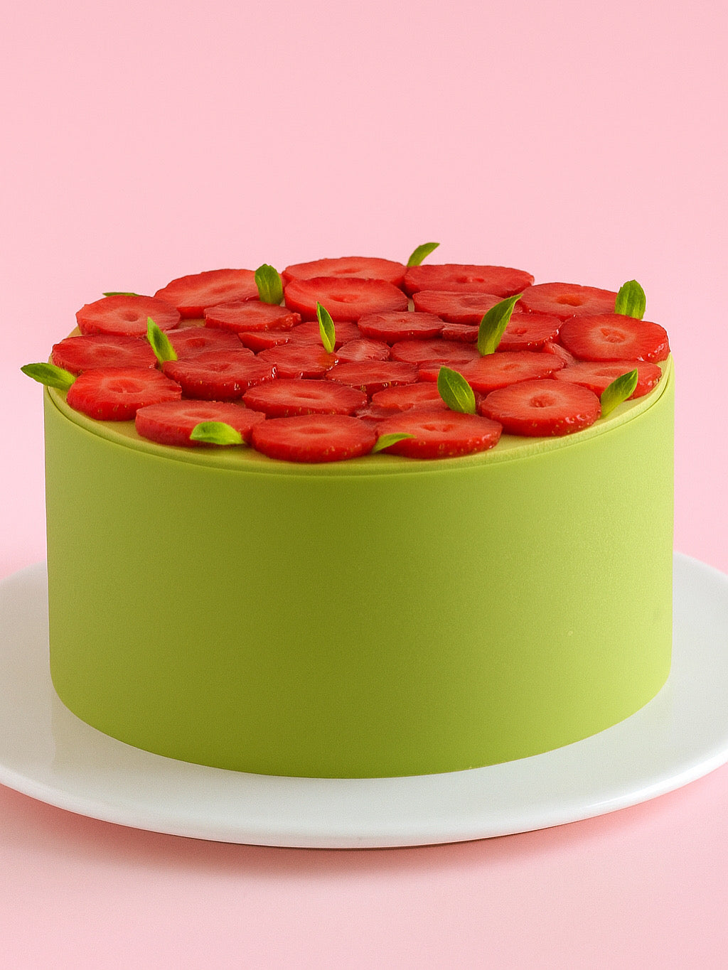 🍓✨ Pistachio Strawberry Cake ✨🍃
