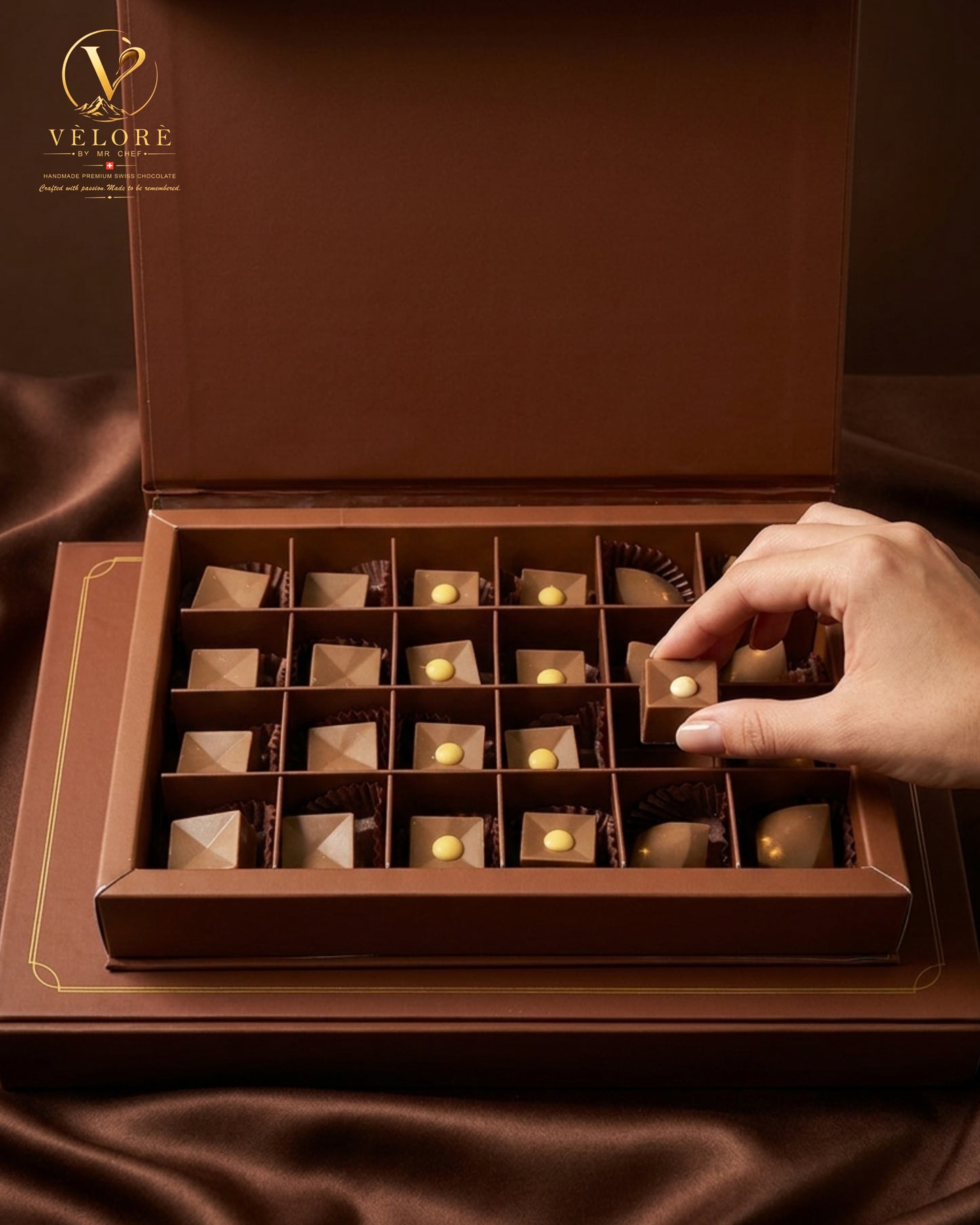 ✨ Veloré Luxury Chocolate Collection ✨24pcs
