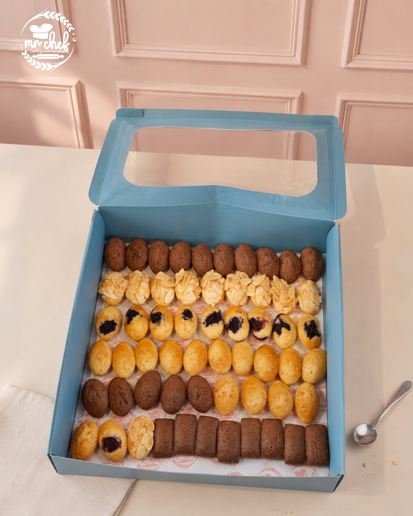 Afternoon tea box