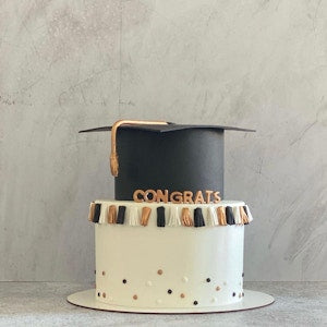 Graduation 👩‍🎓 Cake
