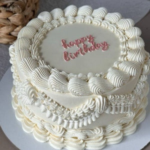Vintage Cake White